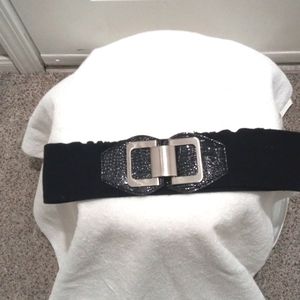 Silver & Black Hook Belt Stretch Belt Sz Med/Large